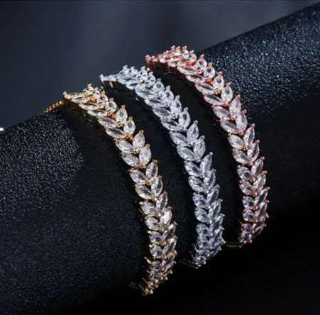 Shining Bright Tree Bracelet Set